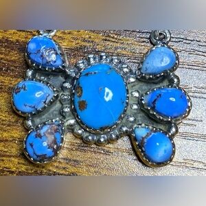 Golden Hill Turquoise set in 925 Sterling Silver (20 inch chain/w 2 in extender